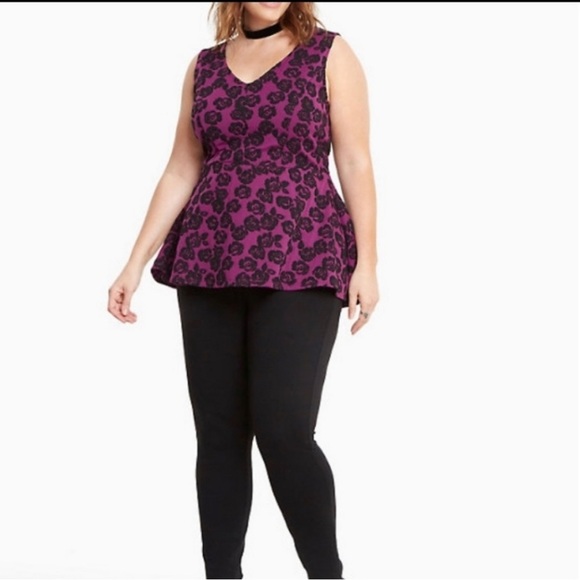 Torrid V-Neck Sleeveless Floral High Low Peplum Blouse Torrid Size 0, Purple EUC - Picture 4 of 15